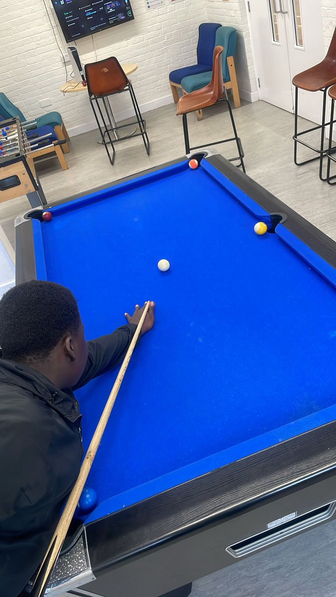 HawksmoorYouth's tweet image. Music, Sports Pool and food what more could you ask for. Wednesday night youth session @YoungGreenwich Safe space for young people to come socialise, have fun and learn life skills @CllrLindaBird