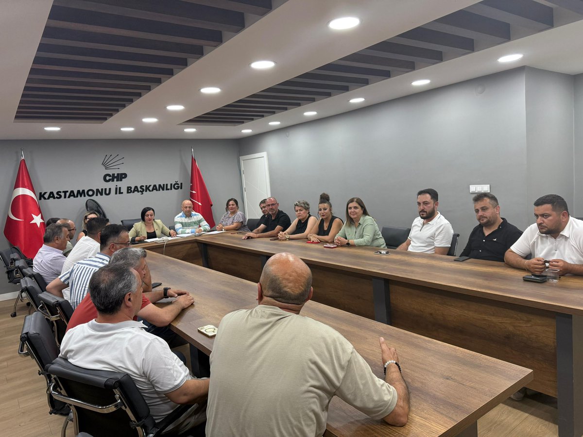 CHP Kastamonu (@kastamonuchp) on Twitter photo Olağan İl Yönetim Kurulu Toplantımızı İl Başkanımız <a href="/ilkekarabacak_/">İlke KARABACAK</a> başkanlığında gerçekleştirdik.
Güçlü ve erdemli bir dayanışma ile yerelden genele uzanan eşitlik, adalet ve demokrasi için özveriyle, kararlılıkla mücadele edecek, halkın iktidarını birlikte kuracağız. Olağan İl Yönetim Kurulu Toplantımızı İl Başkanımız <a href="/ilkekarabacak_/">İlke KARABACAK</a> başkanlığında gerçekleştirdik.
Güçlü ve erdemli bir dayanışma ile yerelden genele uzanan eşitlik, adalet ve demokrasi için özveriyle, kararlılıkla mücadele edecek, halkın iktidarını birlikte kuracağız.