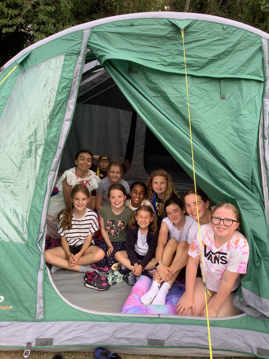 StanleyGrovePri's tweet image. Camping on the school field tonight with year 6. Making memories.