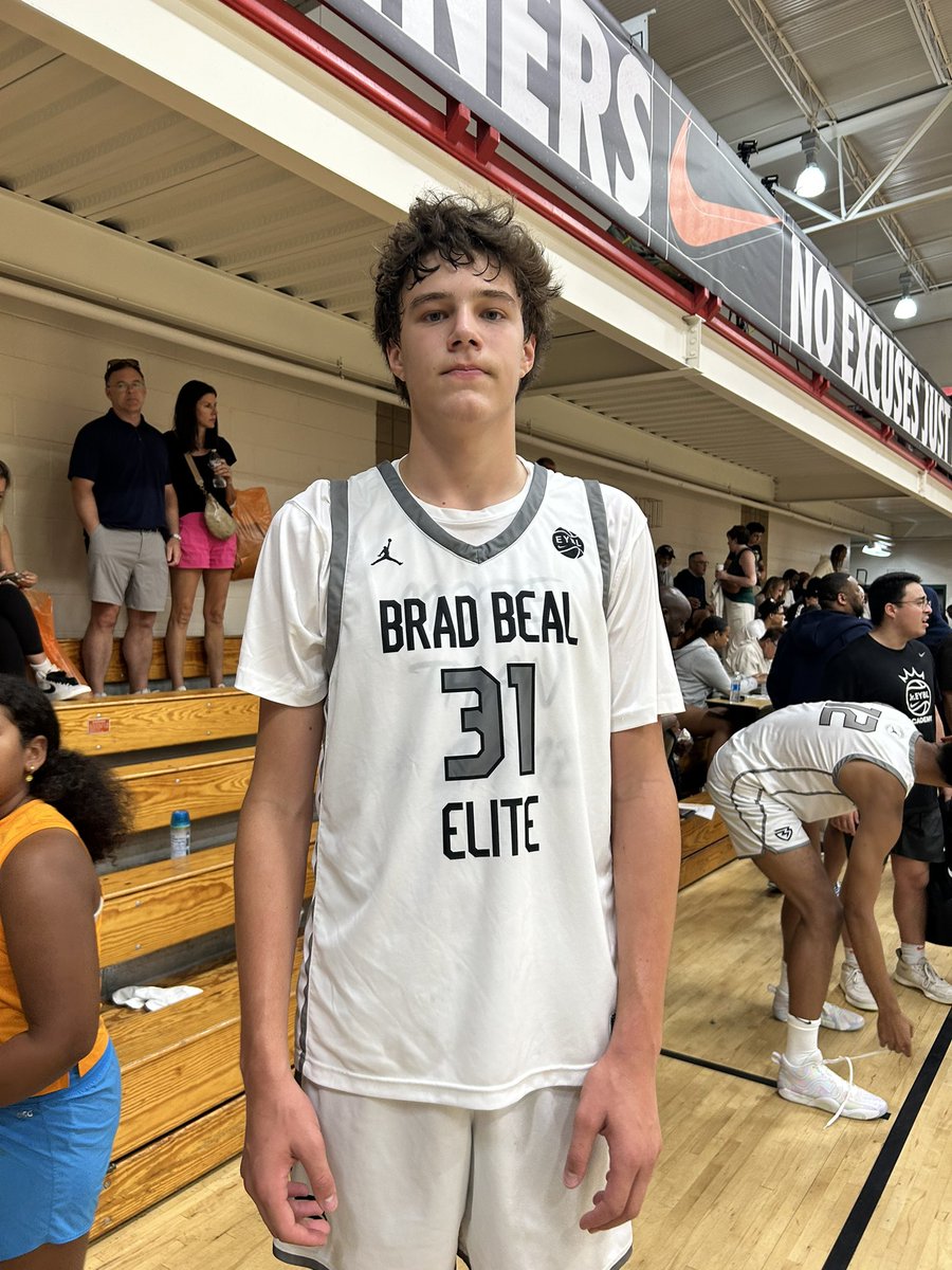 NextUpRecruits (@nextuprecruits) on Twitter photo 3โญ๏ธ 2027 - 6โ9 C Davis Cochran (<a href="/DavisCochran35/">Davis Cochran</a>) of <a href="/BradBealElite/">Bradley Beal Elite</a> is a big with alot of upside showing many flashes early. Lob threat that rebounds on both ends, and alters shots at the rim. Has good court vision, and can really pick apart the defense when he slows things down. 3โญ๏ธ 2027 - 6โ9 C Davis Cochran (<a href="/DavisCochran35/">Davis Cochran</a>) of <a href="/BradBealElite/">Bradley Beal Elite</a> is a big with alot of upside showing many flashes early. Lob threat that rebounds on both ends, and alters shots at the rim. Has good court vision, and can really pick apart the defense when he slows things down.