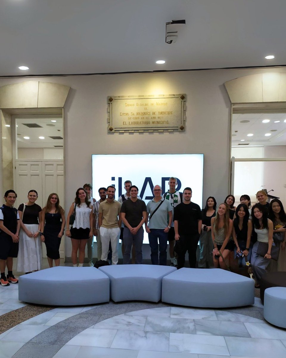 iLABMadrid's tweet image. 🎓 La semana pasada recibimos a los alumnos de la Summer School UAM en el iLAB 🧩

Exploraron el ecosistema @madridinnova , descubrieron cómo una idea se convierte en startup y conocieron casos reales como @LuisElevatorfy  🚀

¡Gracias por la visita! 🤗

@uamsseb #ComunidadiLAB