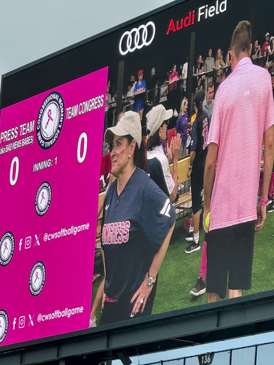 RepSheriBiggs's tweet image. What a night! So proud to take the field and WIN in honor of my dear friend Keri, whose faith and strength continue to inspire me every day. 💗
It meant the world to have Keri’s family there cheering us on. Their presence was a beautiful reminder of the impact one life can have.…