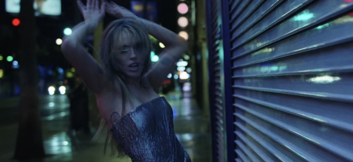 mileyfest's tweet image. miley cyrus in walk of fame (2025)