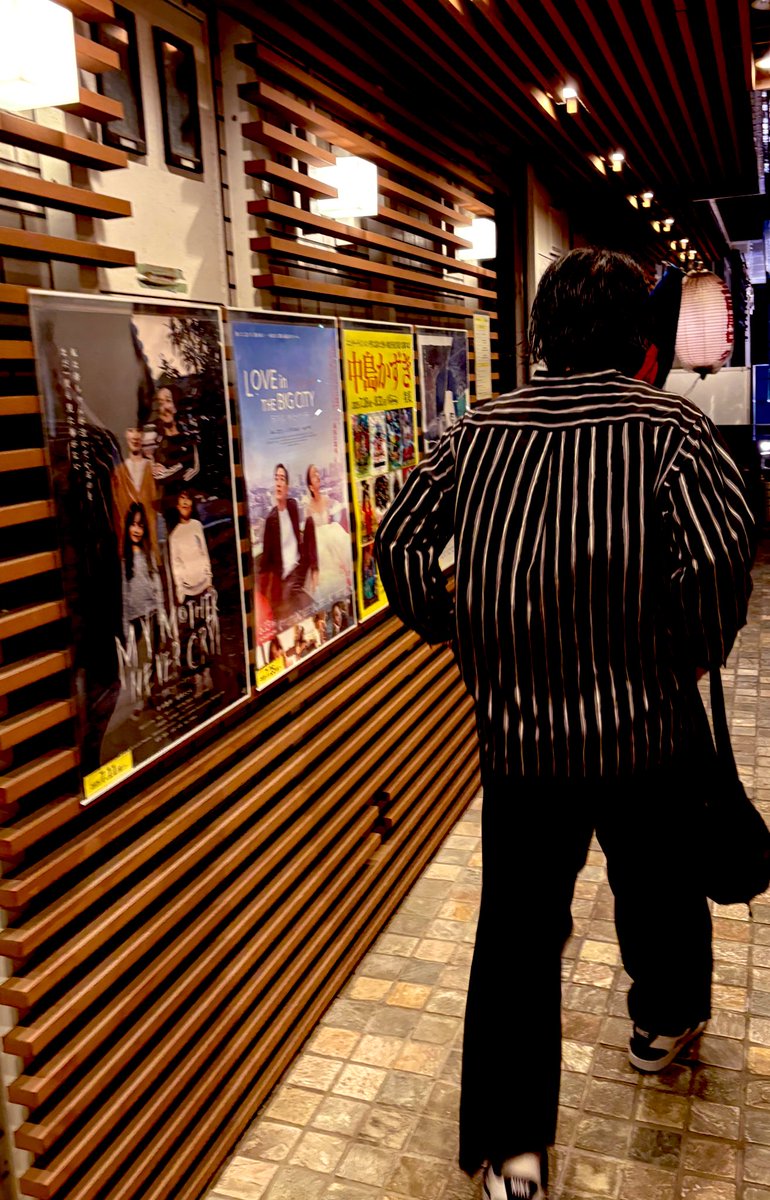 MY MOTHER NEVER CRY
東京再上映終了
お越しくださった皆様本当にありがとうございました
打ち上げでの景色がどこか懐かしく
人は皆それぞれ何かありながら生きている
そんな中でも優しさを根底に持った人たちです、素敵な座組に感謝🫶