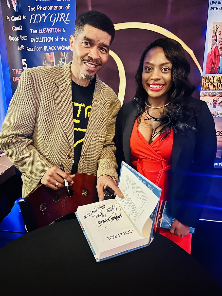 omartyree's tweet photo. #STLOUIS was #GREAT now we’re off to #CHICAGO for 2 #EVENTS TONIGHT ~ THURSDAY JULY 17th @ #WOODSON #REGIONAL #LIBRARY on #SOUTH #HALSTED @ 6 and @ STUDIO 15 @ 8 / Then we got #INDIANA on #FRIDAY NIGHT @ #EASTCHICAGO #MAINLIBRARY on #EAST #COLUMBUS #DRIVE https://t.co/lon0QiurgQ