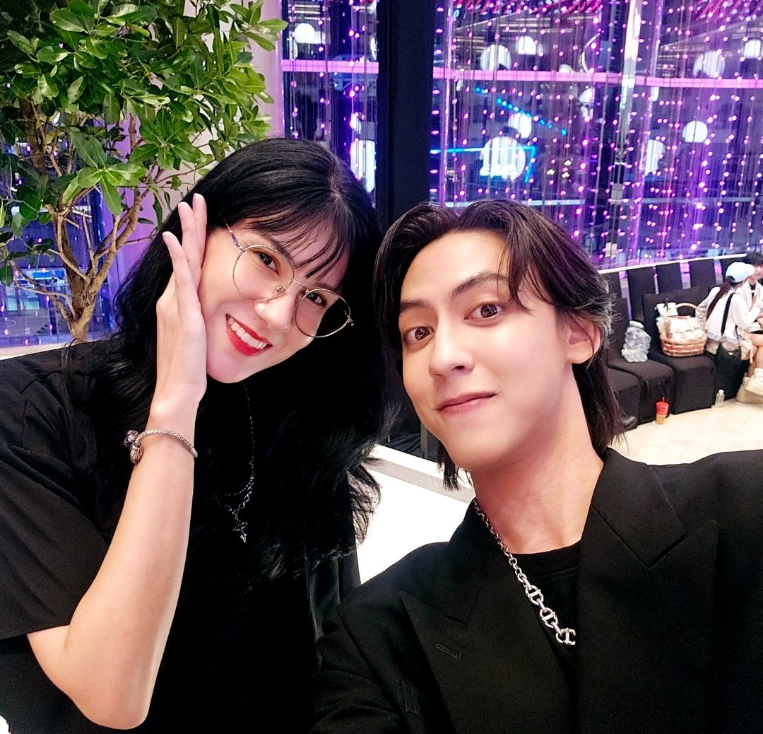 amandamaia____'s tweet photo. HBD to this guy with an amazing musical taste haha @aon_akd Hope you enjoy your day, wish you a lot happiness and success! 🎂
#aon_akd
#TheBangkokBoy https://t.co/8XCZiQPBUr