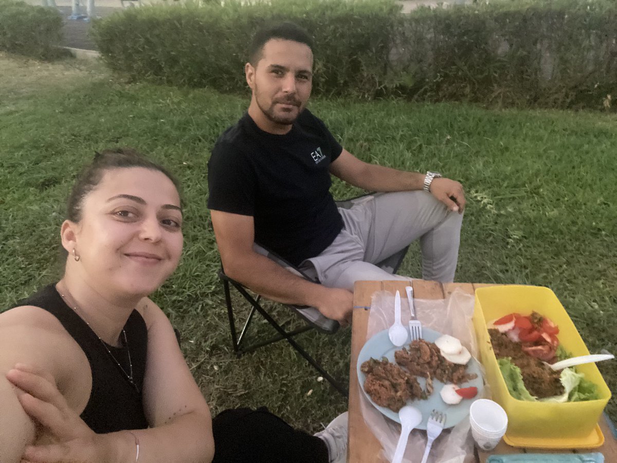 Geçen Murat belen tava istedi bende kısır yaptım dıdırmdırın HAYAT YAŞIRTIR HEP BAZEN ajsjskdleleş