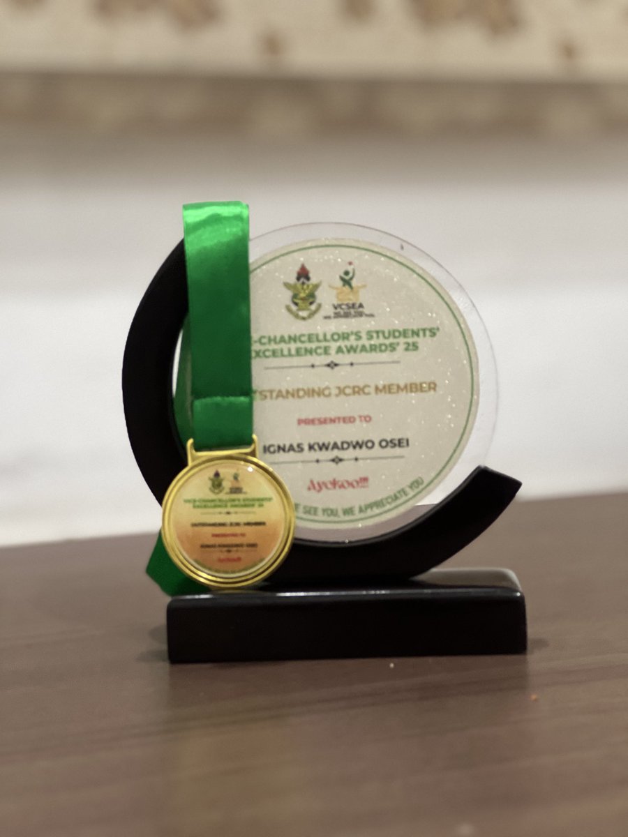 ignas_osei's tweet image. Leadership is service. Recognition is a bonus.✨
Honored to be named the Outstanding JCRC Executive at the 3rd edition of the Vice-Chancellor Excellence Awards.
Indeed, I have come this far by the Grace of God.
Much thanks to all who made it worth it.
🖤💛🎉
#VCSEA25