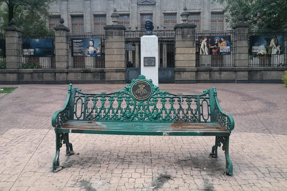 RADICAL_TLAHUAC's tweet image. El retiro de las estatuas de Fidel Castro y el Che Guevara en la colonia Tabacalera, resulta un acto fascista disfrazado de orden en el espacio público.
La derecha desde el poder, recurre a la provocación atentando contra la memoria histórica de la ciudad.