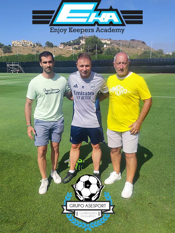 manuvicente68's tweet photo. Algunos de los máximos responsables del @grupoasesport y los directores de @KeepersAcademy presentes en el stage de pretemporada del Arsenal FC en La Manga, Murcia.

Magnífica experiencia de aprendizaje, formación, emociones y nuevas ideas 💪

Mil gracias por la invitación 🙏 https://t.co/QV8vZ6oG0b