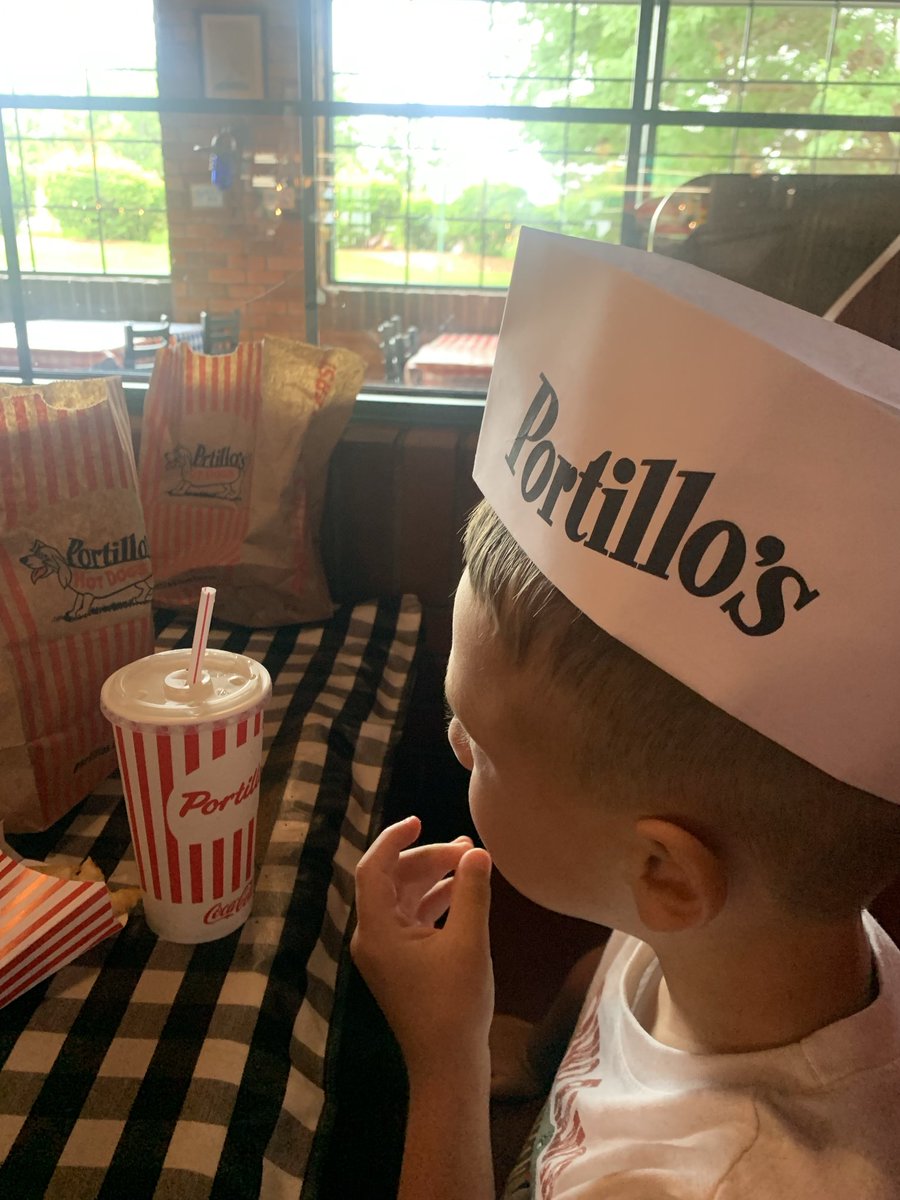 gritvanwinkle's tweet image. First time at ⁦@portilloshotdog⁩.