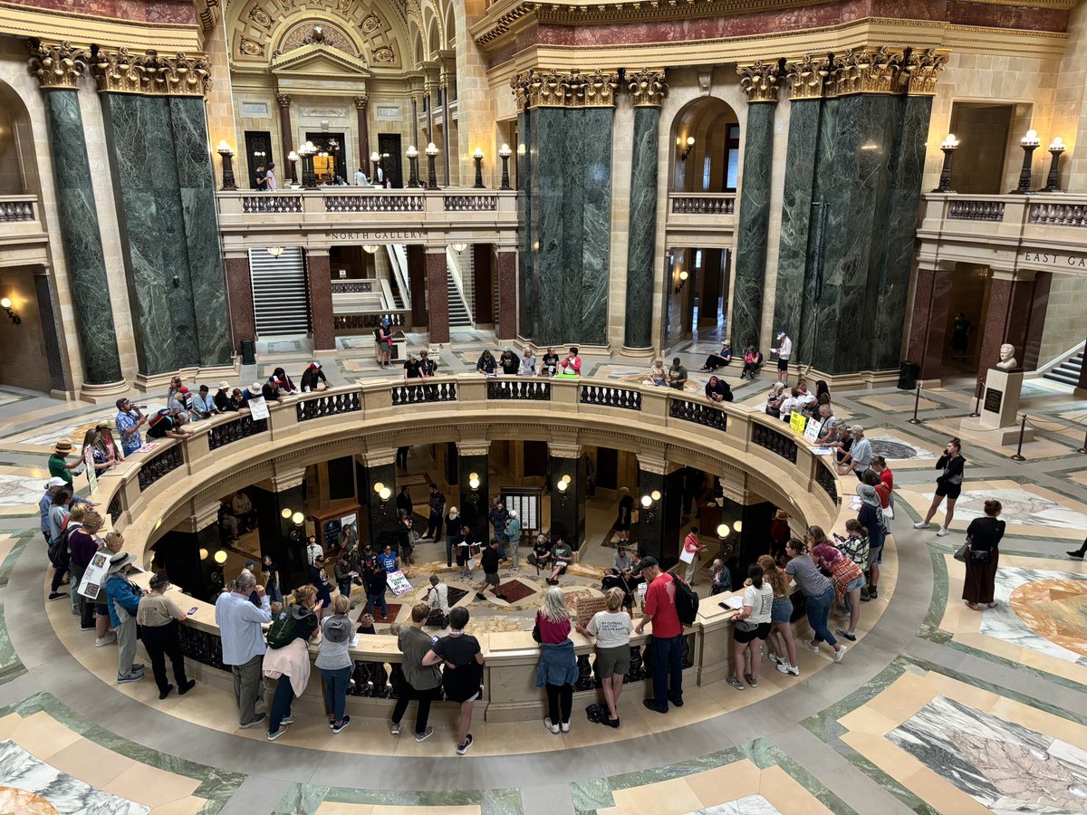 annakleiber03's tweet image. Some “Good Trouble” protesters have entered the Capitol to continue their peaceful demonstration indoors.
“Whose house? Our house” among other chants echo throughout the rotunda.