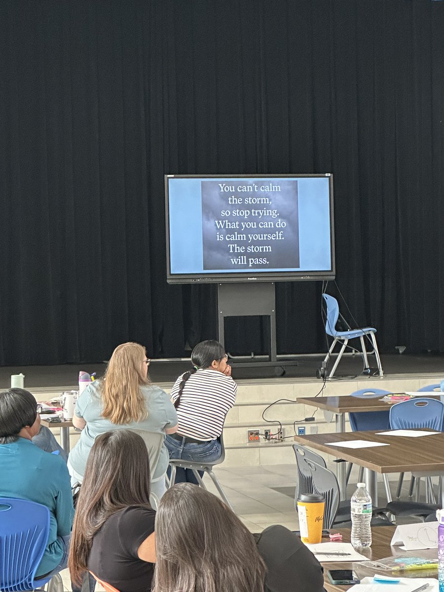 Ava Logans tweet media