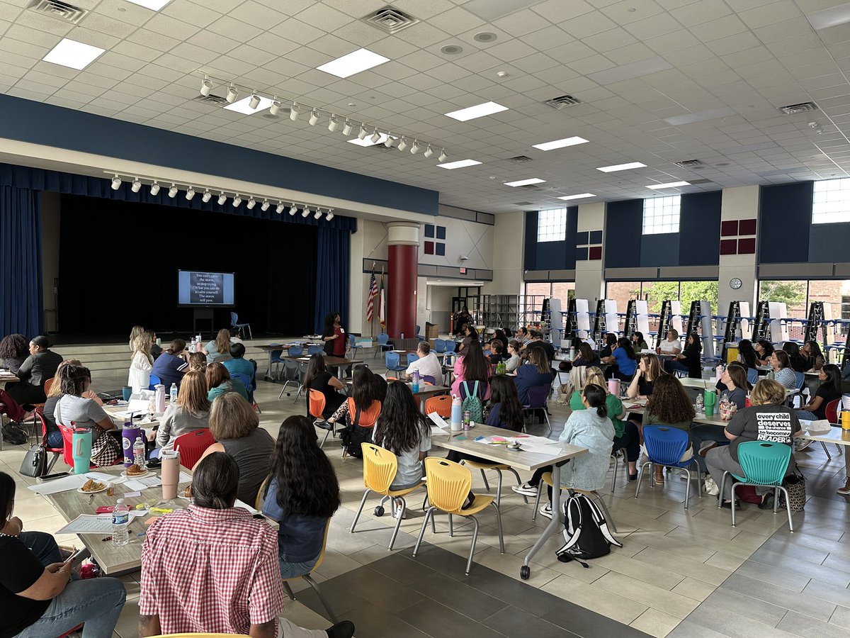 Ava Logans tweet media