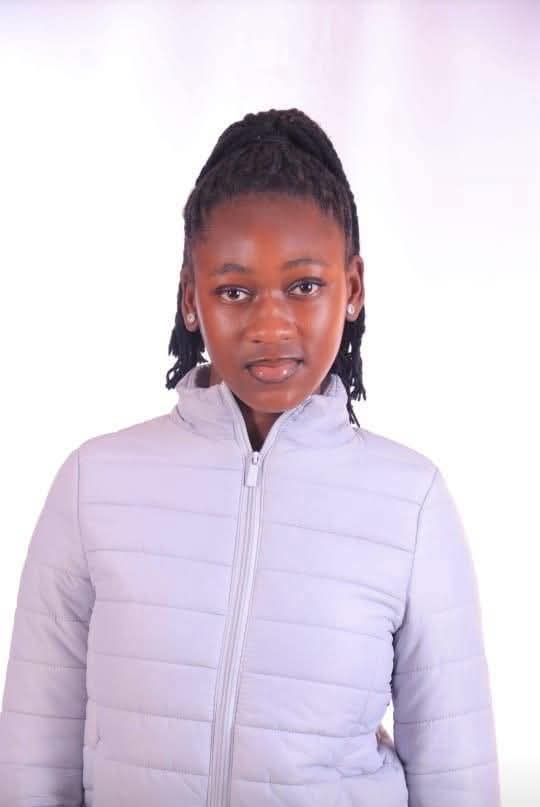 EversonLuhanga's tweet image. ‼️ MISSING PERSON: Ntsako Mashele (17) vanished on 15 July after boarding a white Quantum taxi from Busy Corner, Block FF in Soshanguve, heading to Pretoria Central. She was wearing camouflage cargo pants, a grey sweater, and white boots. Ntsako has not confirmed her arrival and…