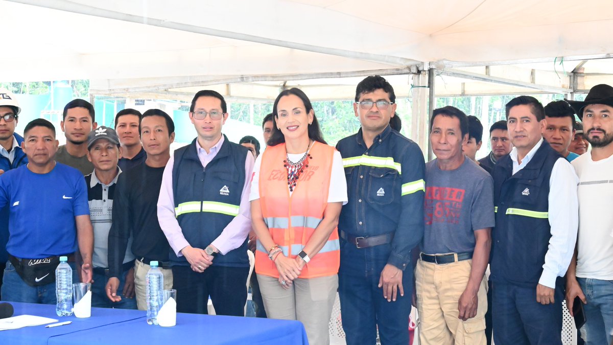 📍[AGENDA EN NAPO]

📌TENA | La ministra <a href="/inesmanzano/">Ines Manzano</a> cumplió una agenda de actividades en territorio. En Ahuano, visitó la zona de construcción de la Línea de Subtransmisión 69 kV Tena – Ahuano, obra a cargo de la empresa eléctrica <a href="/EEASA_RCN/">EEASA</a>.

#ElNuevoEcuador