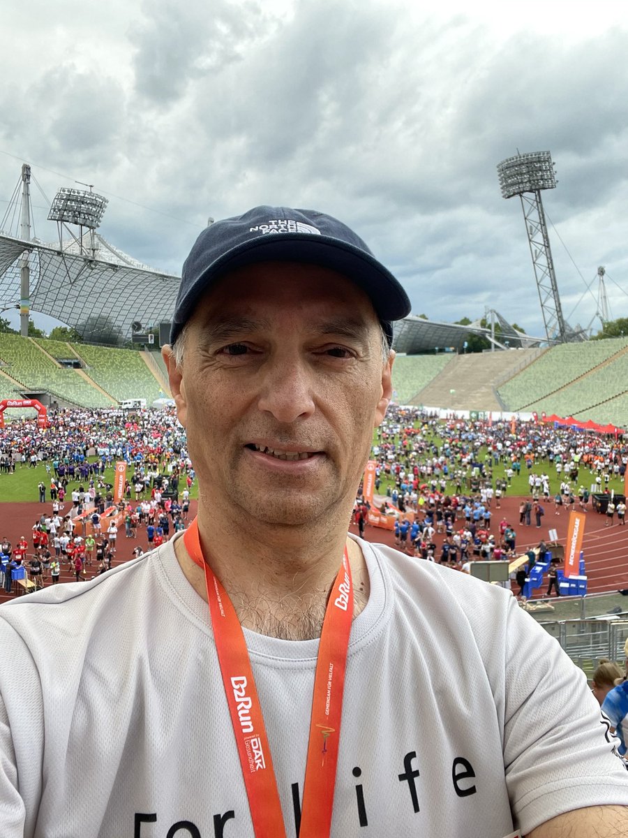 Power walking - Munich B2run #gemeinsamaktiv thanks for an excellent organisation promoting physical activity!