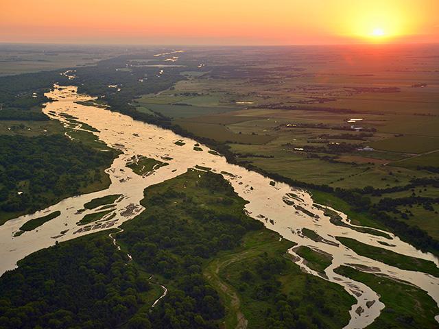 DTNeeley's tweet image. Nebraska Sues Colorado, Alleges Violations of South Platte River Water Compact dtnpf.com/agriculture/we…