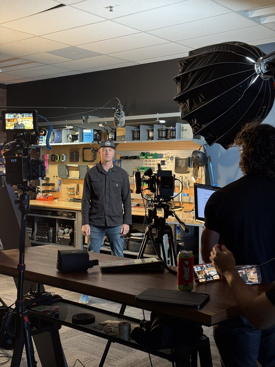 ritwikpavan's tweet image. spending the day with @RideOnewheel founder and CEO Kyle Doerksen.
should be a great episode