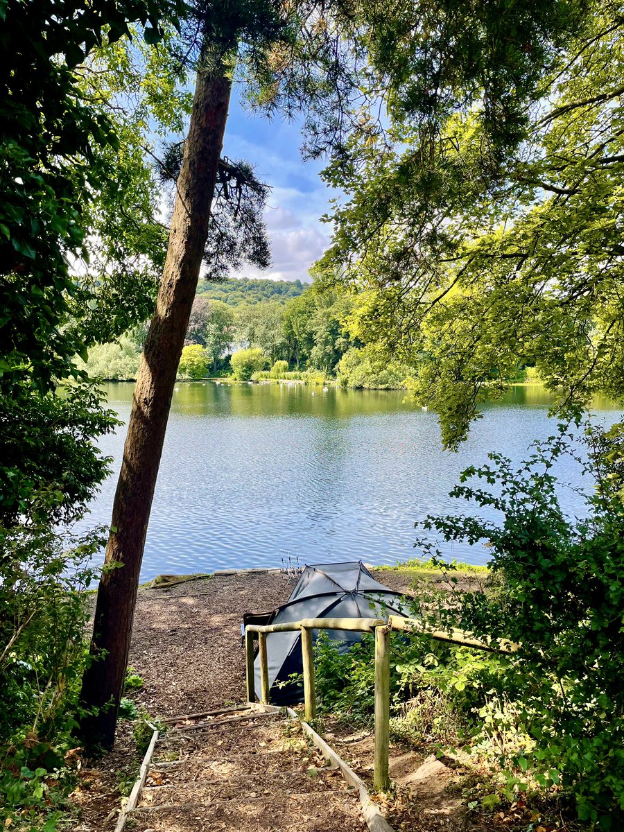 valmilam's tweet image. The mere (of mere hairpin fame) at Oliver’s Mount, Scarborough today.