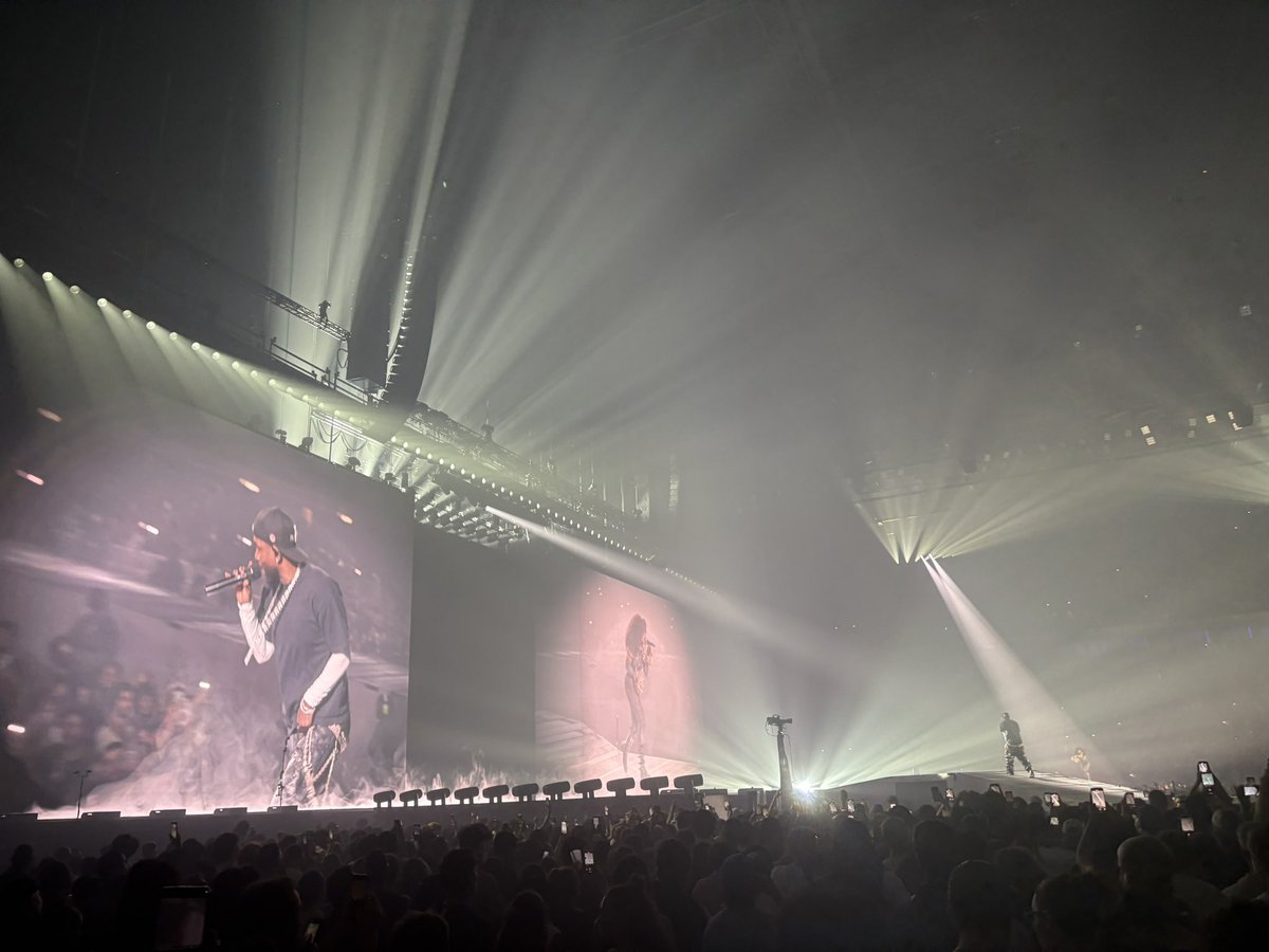 Jean-Charles Nault (@naultjc) on Twitter photo Kendrick Lamar/SZA, Paris 2025 Kendrick Lamar/SZA, Paris 2025