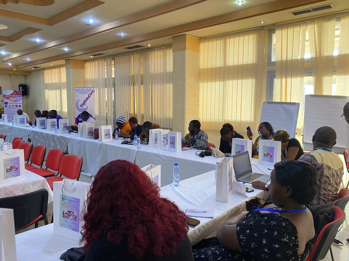 𝐕𝐞𝐫𝐬 𝐮𝐧𝐞 𝐠𝐨𝐮𝐯𝐞𝐫𝐧𝐚𝐧𝐜𝐞 𝐧𝐮𝐦𝐞́𝐫𝐢𝐪𝐮𝐞 𝐫𝐞𝐬𝐩𝐨𝐧𝐬𝐚𝐛𝐥𝐞 𝐚𝐮 𝐂𝐚𝐦𝐞𝐫𝐨𝐮𝐧.

Le 16 juillet 2025, ADISI-Cameroun a participé au Symposium international sous le thème « 𝐝𝐫𝐨𝐢𝐭𝐬 𝐧𝐮𝐦𝐞́𝐫𝐢𝐪𝐮𝐞𝐬, 𝐈𝐧𝐭𝐞𝐫𝐧𝐞𝐭, 𝐥𝐚