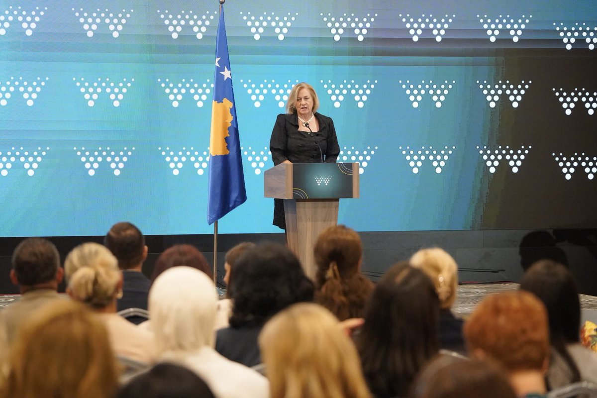 NDIKosovo's tweet image. ✨ Inspiration, dialogue & connection – a day that truly highlighted the importance of women’s full engagement in politics.The opening of @WeekofWomen set the tone with powerful reflections on political participation, advancing policies & leadership in🇽🇰's dual election year.