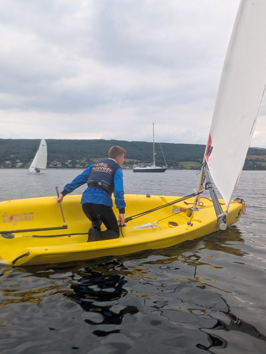BlairvadachStew's tweet photo. Day 4 of my #SailBV25 sessions.
A lovely breeze to help out our leaving/returning to shore drills. We also had the chance to sail all the way across the Gareloch before trying different boats in the pm.
#OnBoard @RYAScotland @AndrewSimpsonFo @RNSAORGUK Youth Crew #SailTogether https://t.co/0S6EJQ05lK