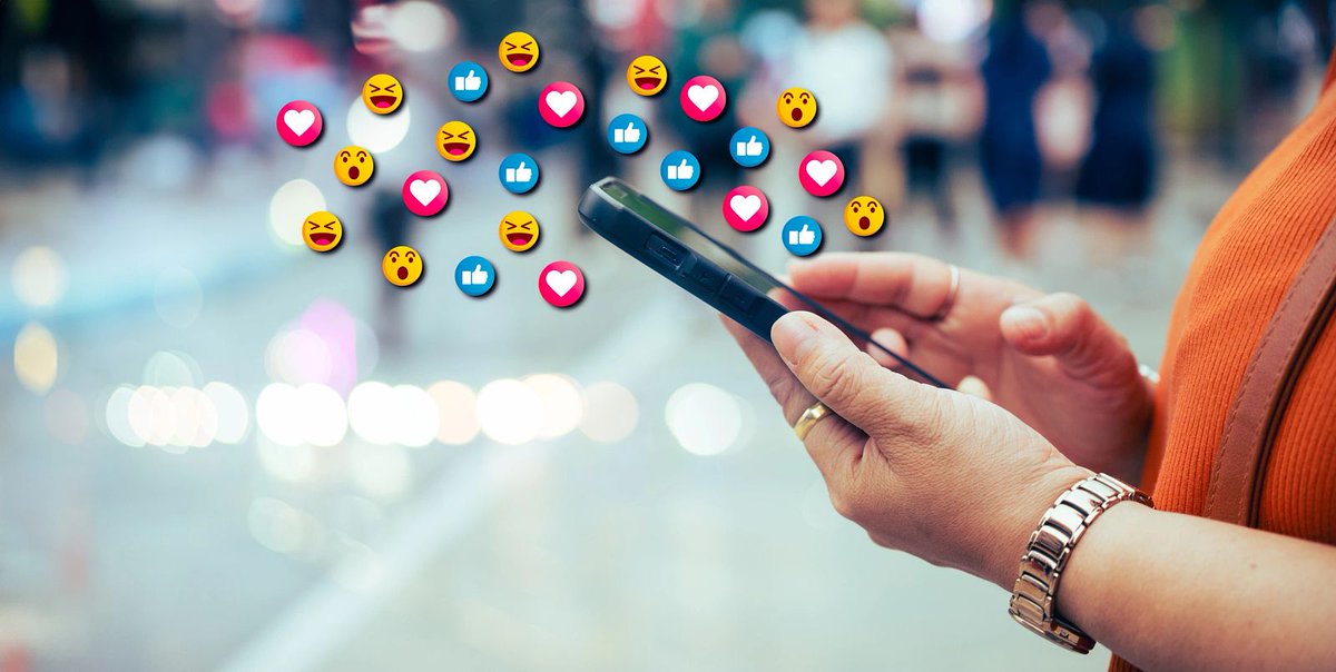 📱 It’s #WorldEmojiDay! Ready to level up your #SmartphoneSkills? Join <a href="/AARP/">AARP</a>’s free 7-day email series for tips on how to:
🔐 Boost #security
📸 Snap better #photos
😂 Use #emojis, #GIFs &amp; #Bitmojis
📲 Discover must-have #apps
Sign up today: spr.ly/6011f6KaS