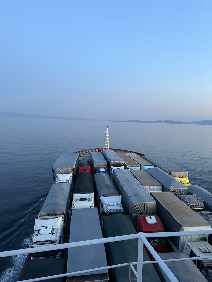 Yunan adalarında sonra ilk gemim olan roro tipi gemiye geri döndüm millete yürü ya kulum diyen rabbim beni yine baştan başlattı 😂