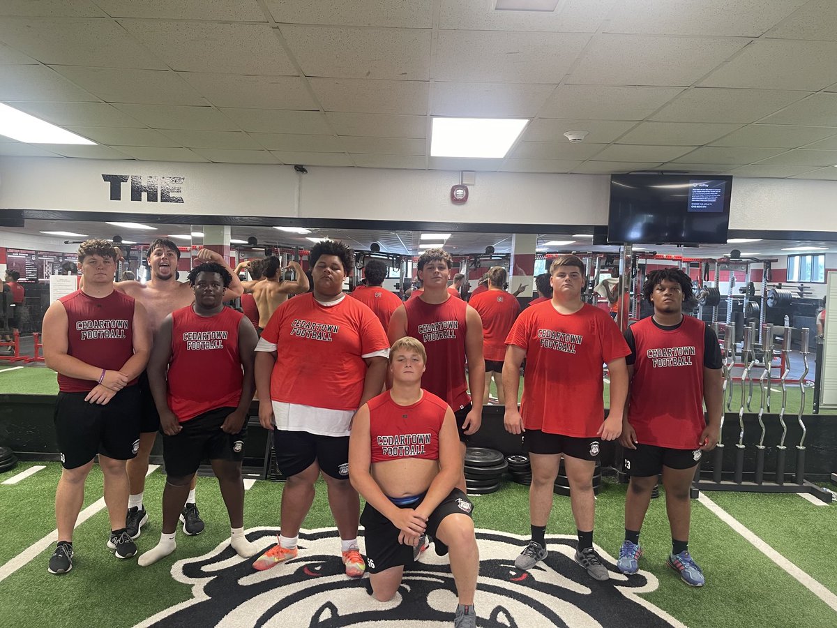 manmaker55's tweet image. 900 plus truck stick!