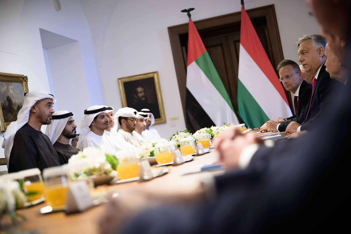 FM_Szijjarto's tweet image. For the first time ever, the President of the UAE pays an official visit to Budapest. Trade between our countries is nearing 500M€. Hungarian cheese, honey, medicines & digital services are now present in the UAE. Finally, EU-UAE free trade talks started on Hungary’s initiative.