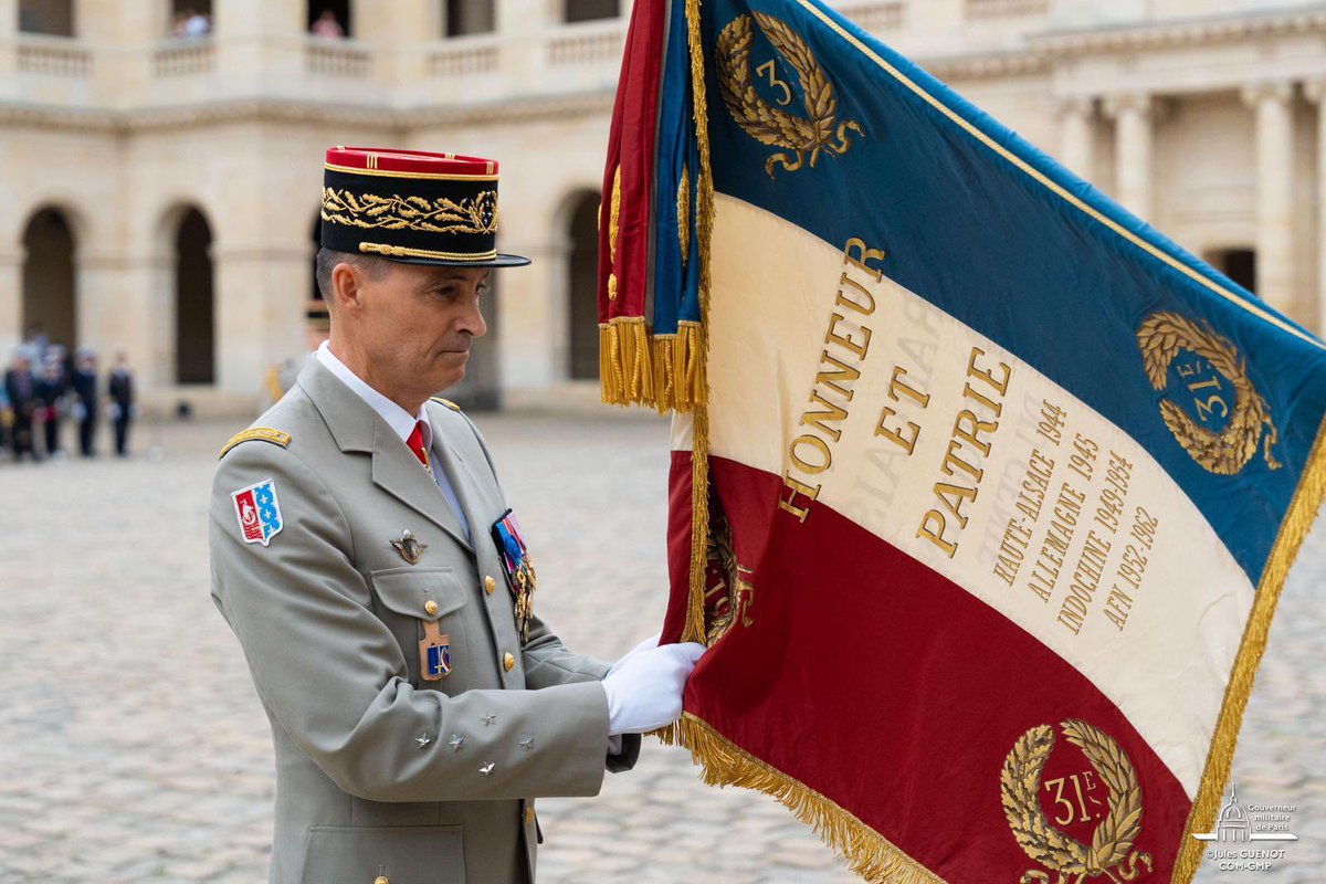 CEMA_FR's tweet image. Aux Invalides, hier aux côtés du ministre des Armées @SebLecornu, pour l’adieu aux armes du général d’armée Christophe ABAD.
Homme de terrain, sapeur pour toujours servir, engagé sur les théâtres les plus périlleux, chef au parcours exemplaire et véritable frère d’armes guidé…