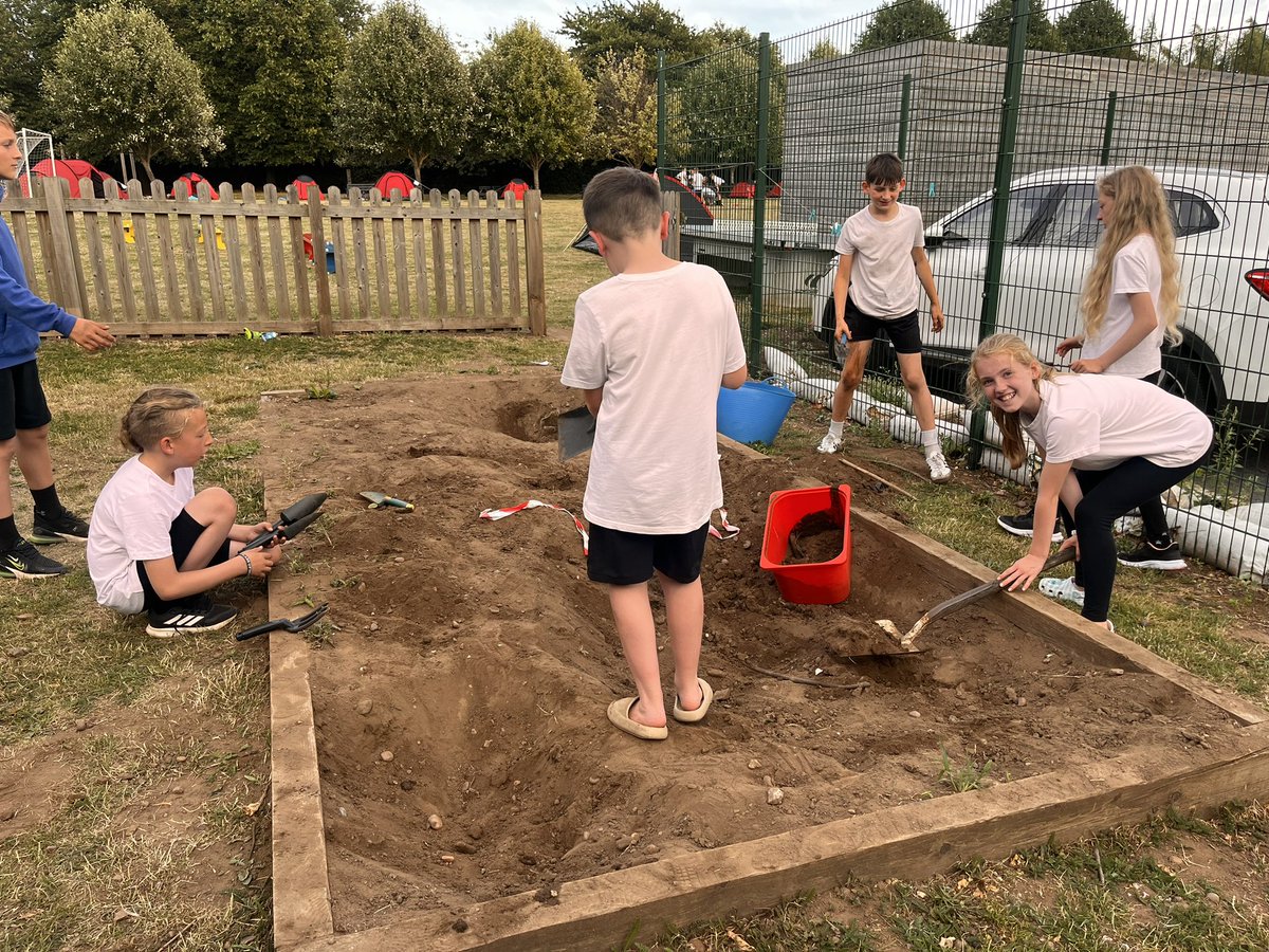 Year 6 Sinéad O’Hart Class tweet media