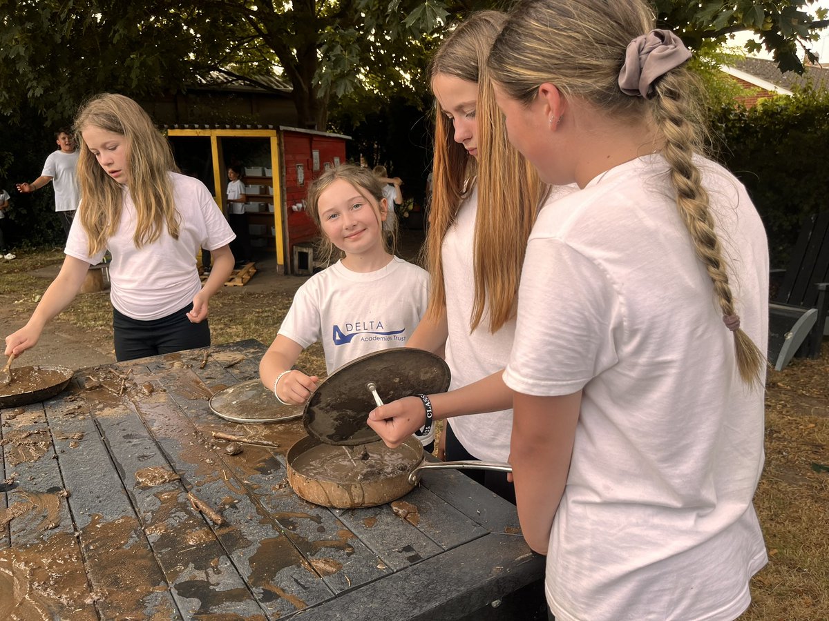 Year 6 Sinéad O’Hart Class tweet media