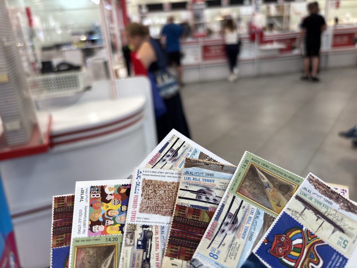 Procyonity's tweet image. Since the international mail seems to have recovered, sent all Patreon reward postcards this week.