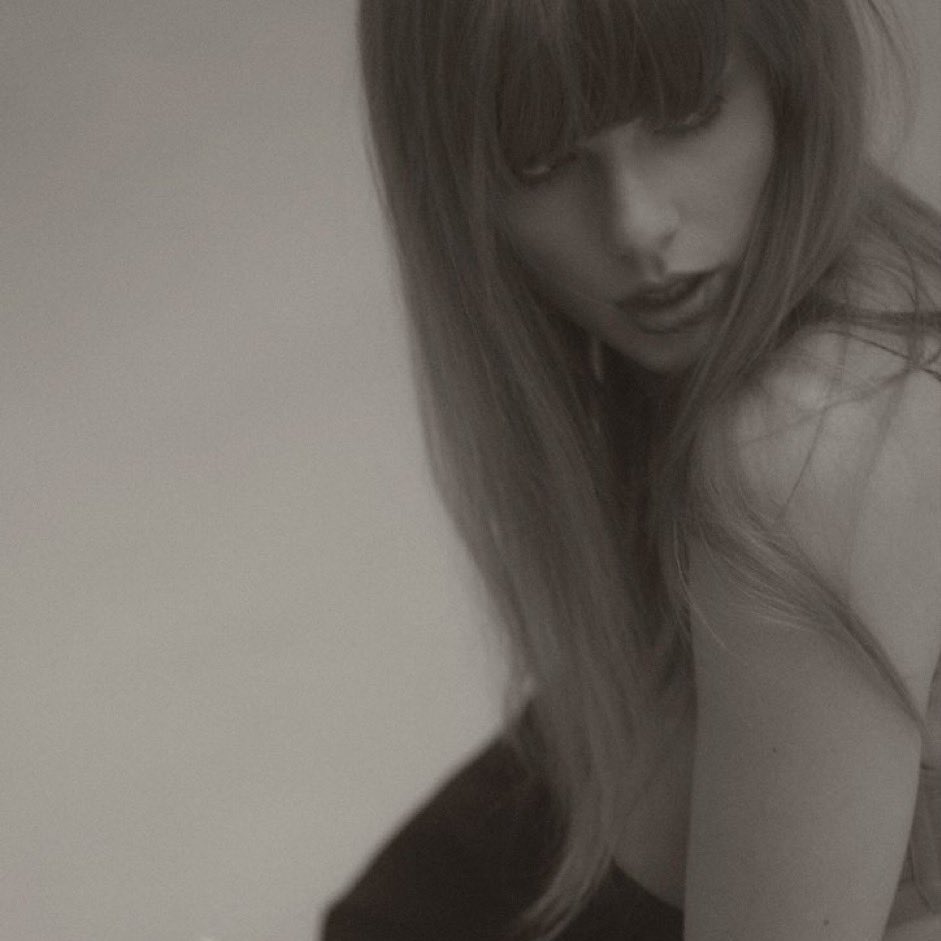 GetawayKeo's tweet image. Taylor Swift is 13,000 days old