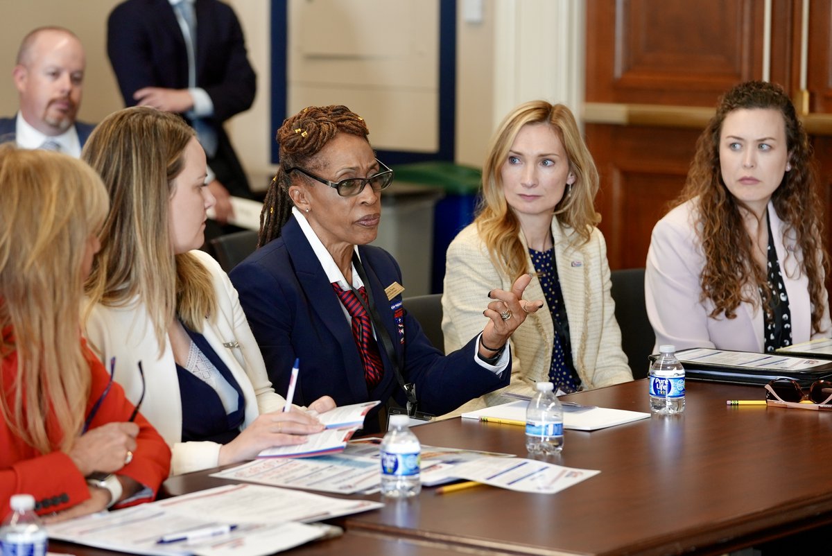 wim_ata's tweet image. We look forward to our upcoming Call on Washington, happening next week! This event allows our members to engage directly with policymakers and discuss key issues impacting the industry. Together, we're shaping the future of trucking!
#ATAWomenInMotion bit.ly/42hCoxp