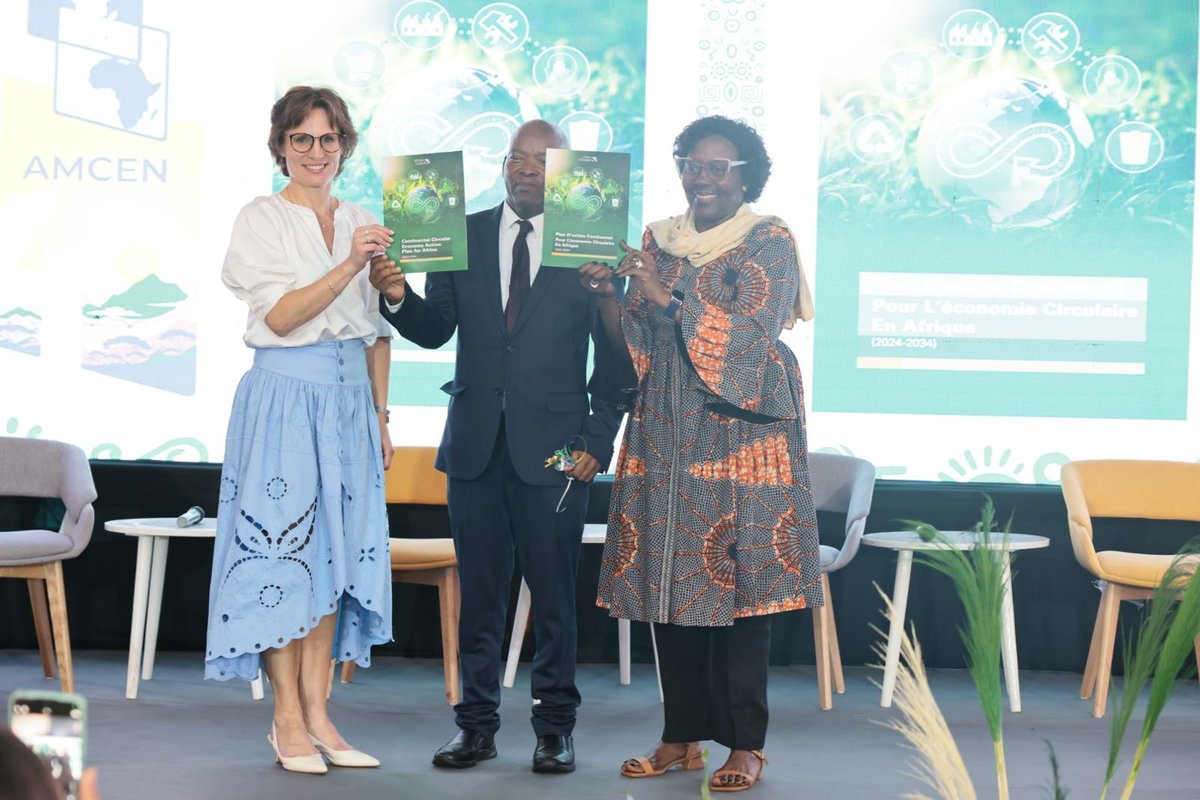 UNEP_Africa's tweet photo. At #AMCEN20, African Ministers, the @_AfricanUnion , EU, and @UNEP officially launched the Continental Circular Economy Action Plan (2024–2034).

The Plan provides a shared roadmap to accelerate circularity, creating green jobs, reducing waste, and supporting sustainable industrial development across the continent.

#AMCENat40 #ReflectReimagineRise