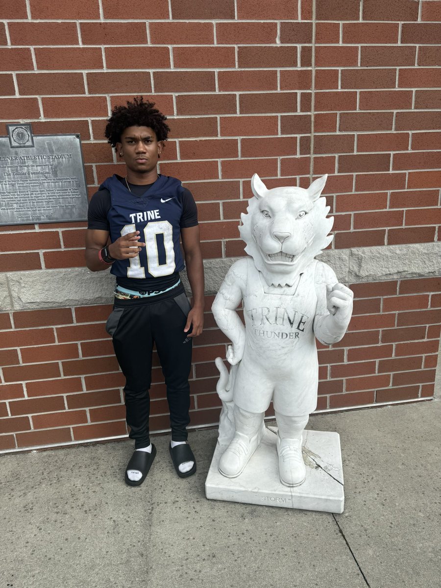bam_glizxy's tweet photo. After a great conversation and camp @CoachWilliamsJ I am extremely blessed to receive an offer from Trine University!! #AGTG 
@RussMann09 @247Sports 
@Rivals   Go Thunder 🌩️?!! https://t.co/730UztSRr8