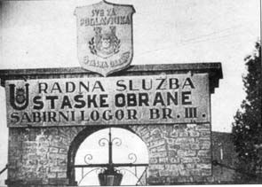 TomislavHorva20's tweet image. Povjesničar iz Rijeke Krešimir Rotim negira žrtve Jasenovca i rehabilitira ustaše!
Kolega opasno se poigravate s povijesnim revizionizmom!
Je li se Rotim baš slučajno sad pojavio?
Neki se ne libe doći do pet minuta medijske slave niti preko leševa smaknutih logoraša. Jedan…