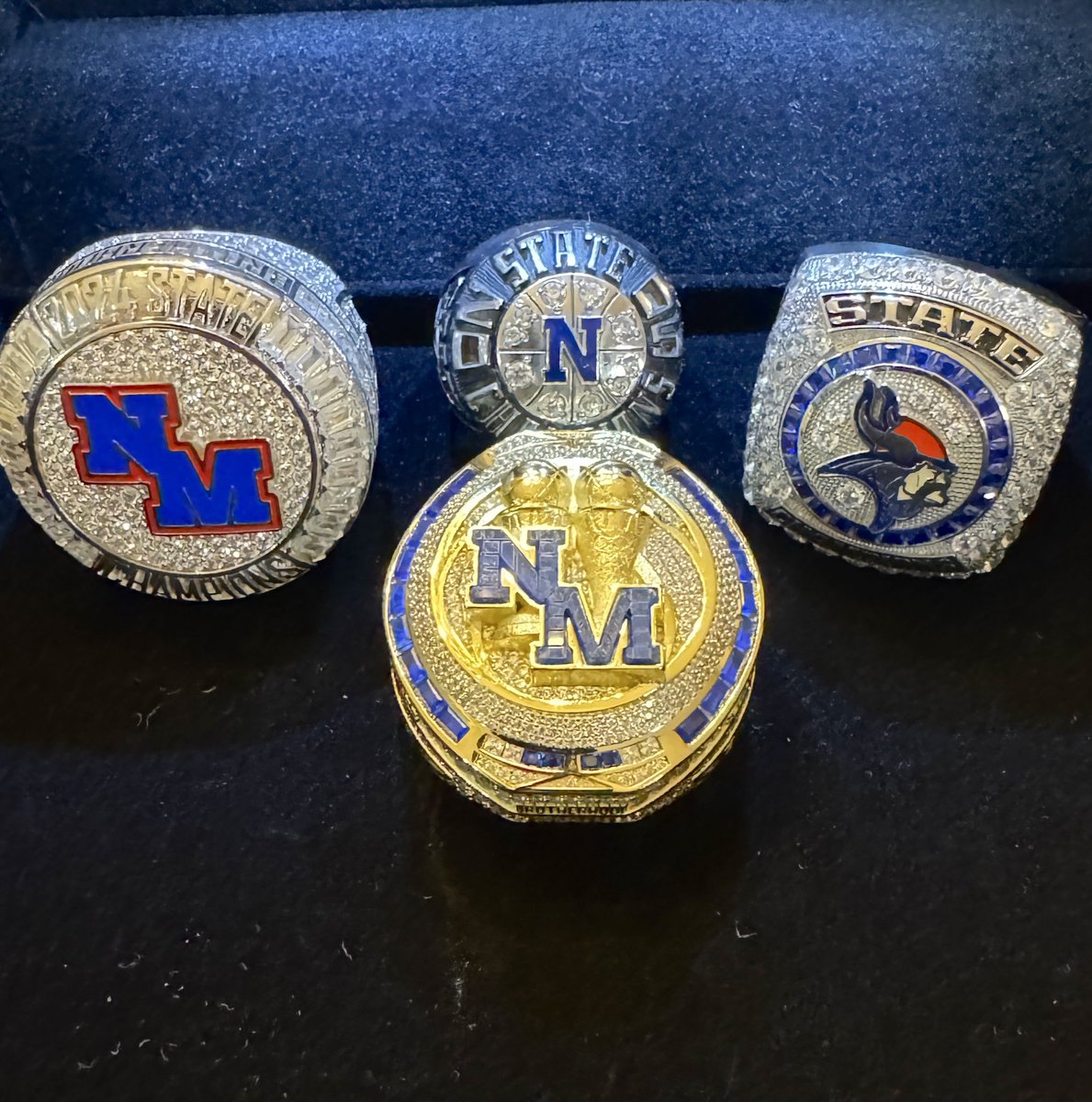 northmeckbball's tweet image. the gang’s all here. 

#V4L