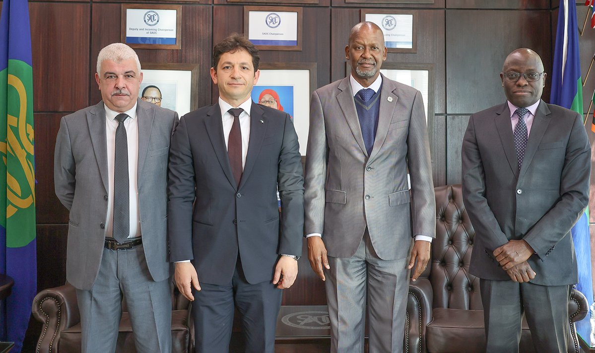 SADC_News's tweet image. Today, 17 July 2025, #SADC ES, @EliasMagosi received a courtesy call from Ambassador of Algeria to Botswana to discuss areas of potential bilateral cooperation @AngeleMakombo @sardcnet @DIRCO_ZA @algeria