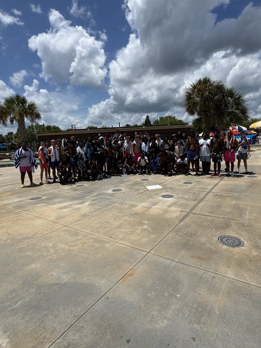 BearDownHOCO's tweet image. Finished off summer with a trip to @RigbysFun Water Park #Highway96