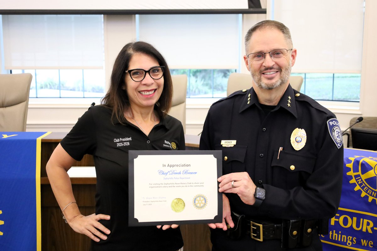 ZephyrhillsPD's tweet image. We had a great time visiting with the Rotary Club of Zephyrhills, where @ZephyrhillsPD Chief Derek Brewer was invited to be their guest speaker!👮‍♂️🚓

Chief discussed the agency&apos;s increased focus on helping our community&apos;s vulnerable population and earning accreditation in 2023.