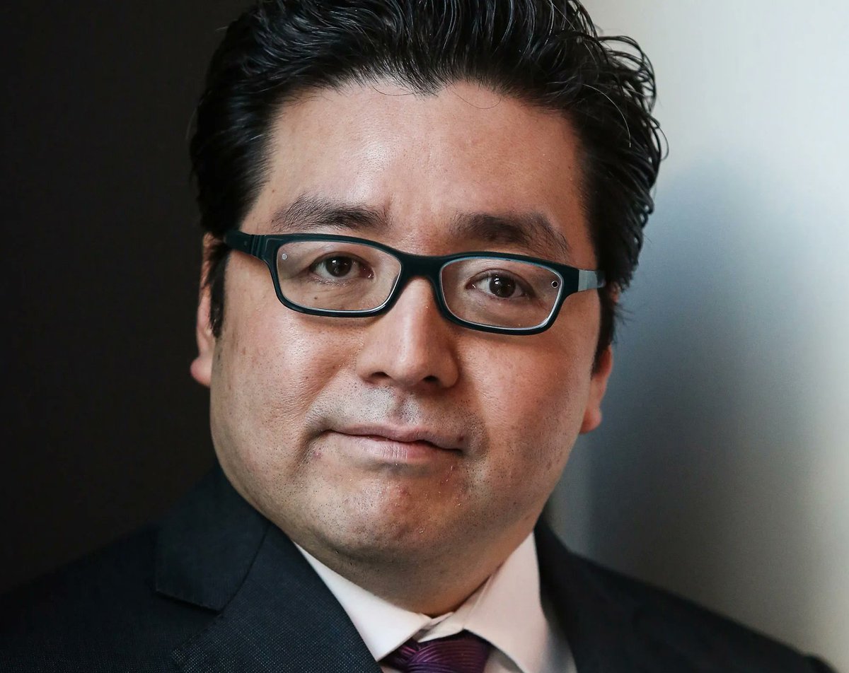 AltcoinDaily's tweet image. JUST IN - Tom Lee&apos;s new Ethereum Treasury company $BMNR now holds 300,657 $ETH at $3,461.89 per #ETH worth over $1 Billion!