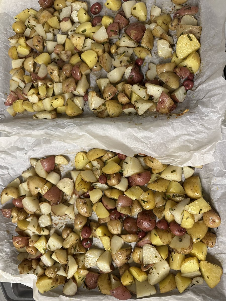 mmedare (@mmedare) on Twitter photo This spud’s for you! Nature Explorers harvested, washed, chopped potatoes before devouring them. Another tasty day at <a href="/SD41marlborough/">École Marlborough Elementary</a> #burnabysummersession #togetherisbetter This spud’s for you! Nature Explorers harvested, washed, chopped potatoes before devouring them. Another tasty day at <a href="/SD41marlborough/">École Marlborough Elementary</a> #burnabysummersession #togetherisbetter