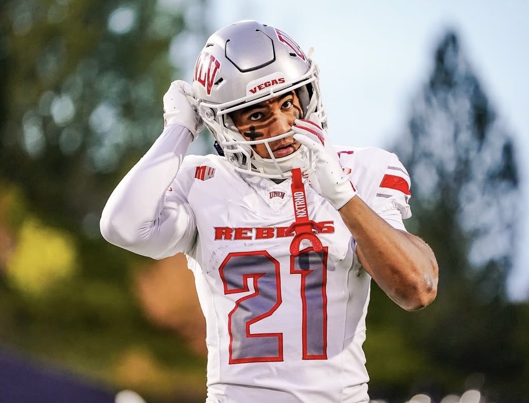 BeforeYouGoPro's tweet photo. Can’t get much bigger than this. One of our very own, @jacobdejesus21 is coming onto the Locker Room Show, to share how he went from No D1 offers out of HS to @CalFootball @ACCFootball All-Conference Selection. Huge show tonight! 
#BYGP #LockerRoomShow #JacobDeJesus #CalBears https://t.co/Bqwe3jcWsd