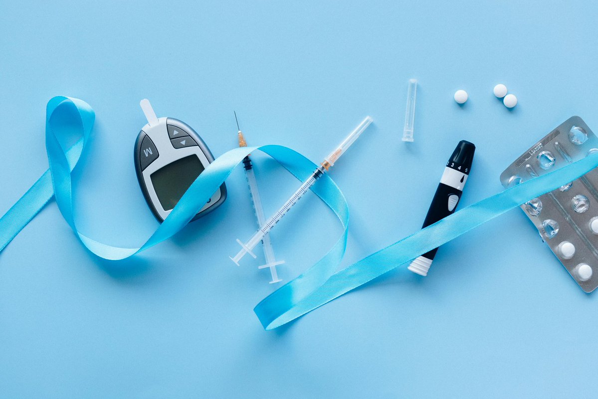 cdtgillett's tweet image. We are looking for young people aged 13+ and people living with diabetes in Birmingham to join us for a workshop on Thursday 24th July 1-4pm to help us with a research idea! We can offer £75 for your time & input. Please register interest here: app.onlinesurveys.jisc.ac.uk/s/bham/2025dia…