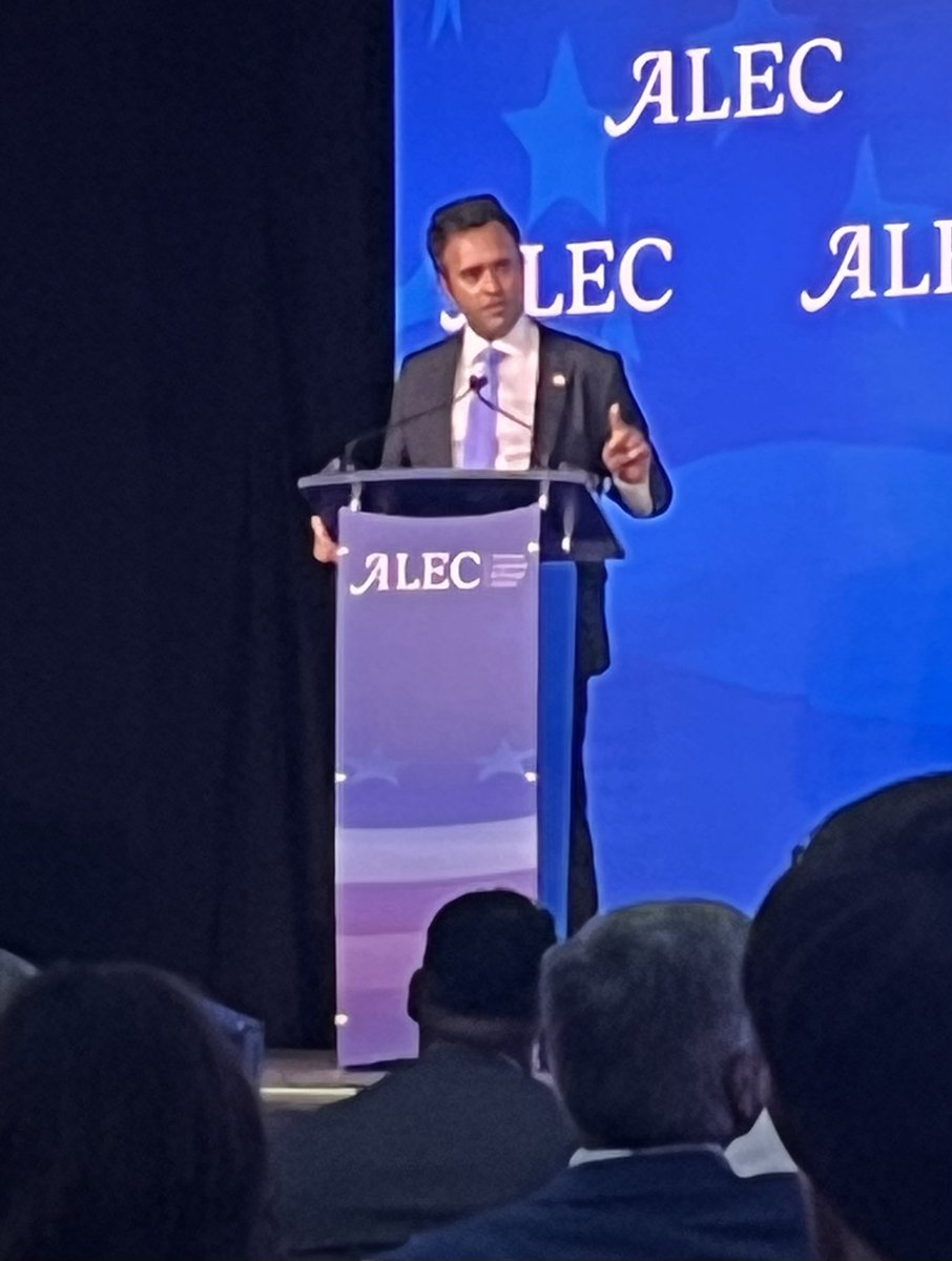 Lear4Liberty's tweet image. Ohio making a GREAT name for ourselves at the American Legislative Exchange Council @ALEC_states meeting in Indianapolis this week! Congrats to the huge Ohio delegation and especially the Republican candidate for Governor Vivek Ramaswamy, Reps Tim Barhorst and Ron Ferguson and…